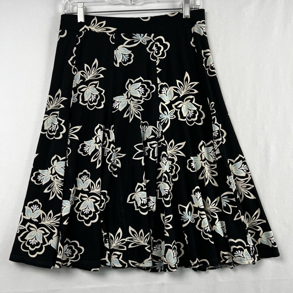 Hanna Andersson Dresses & Skirts - Hanna Andersson Skirt Womens Small Black Floral Flowy Casual Pull on Stretch